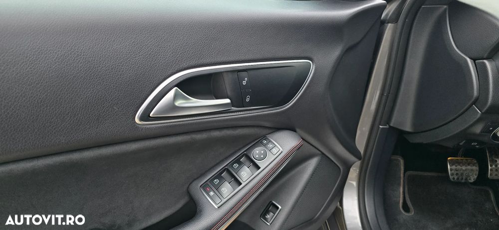 Mercedes-Benz CLA 220 d 4MATIC Aut. - 15