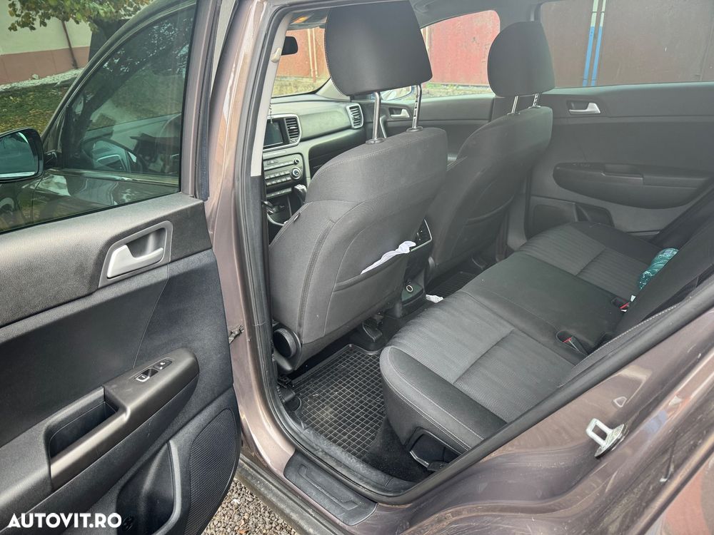 Kia Sportage 1.6 GDI 6MT 4x2 Classic - 9