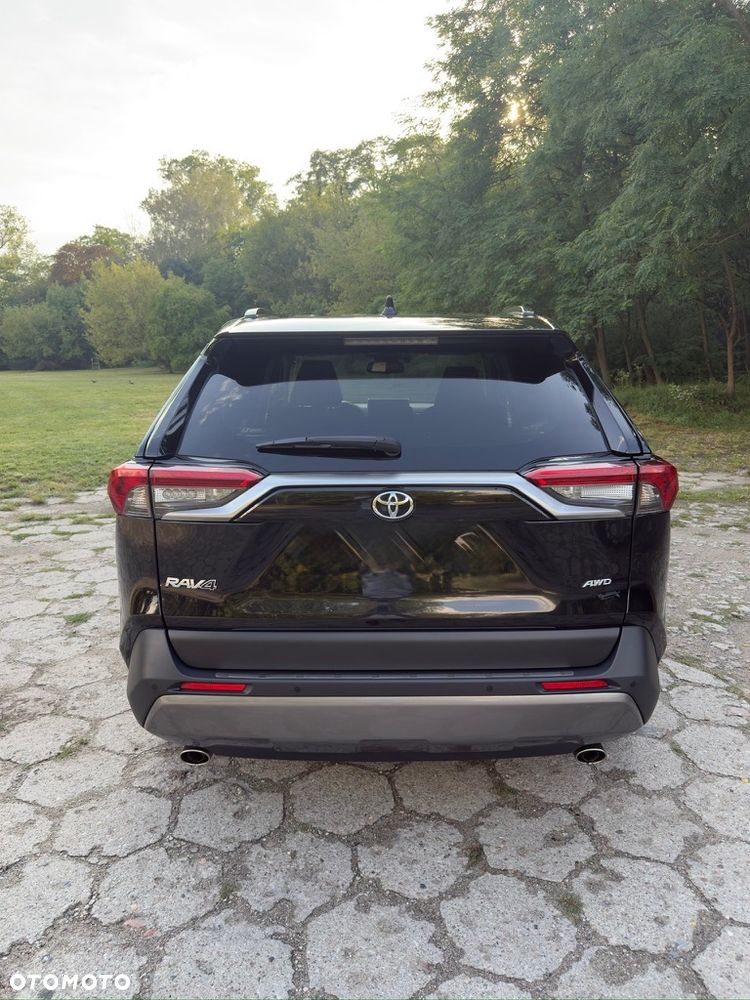Toyota RAV4 - 6
