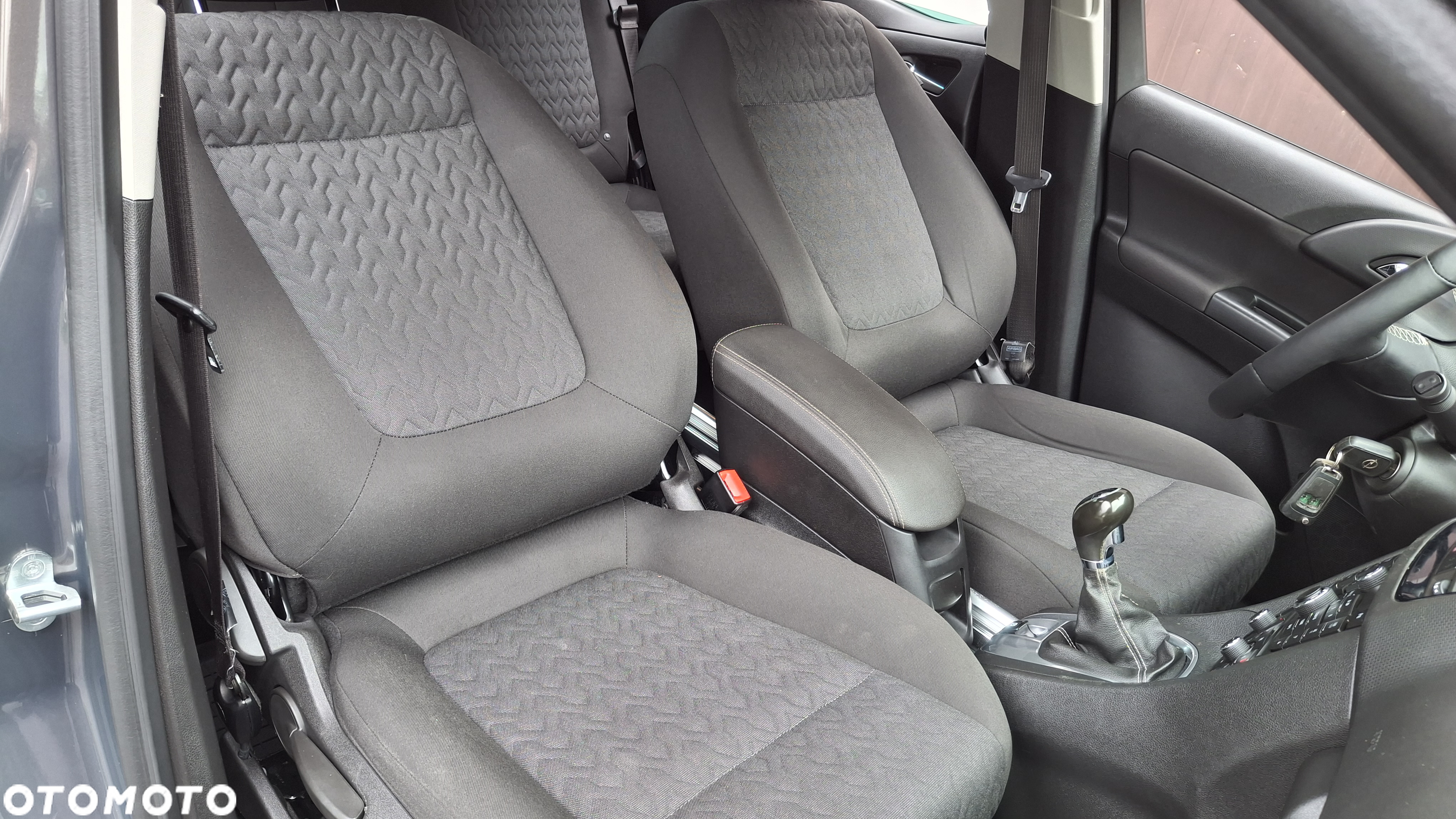 Opel Meriva - 32