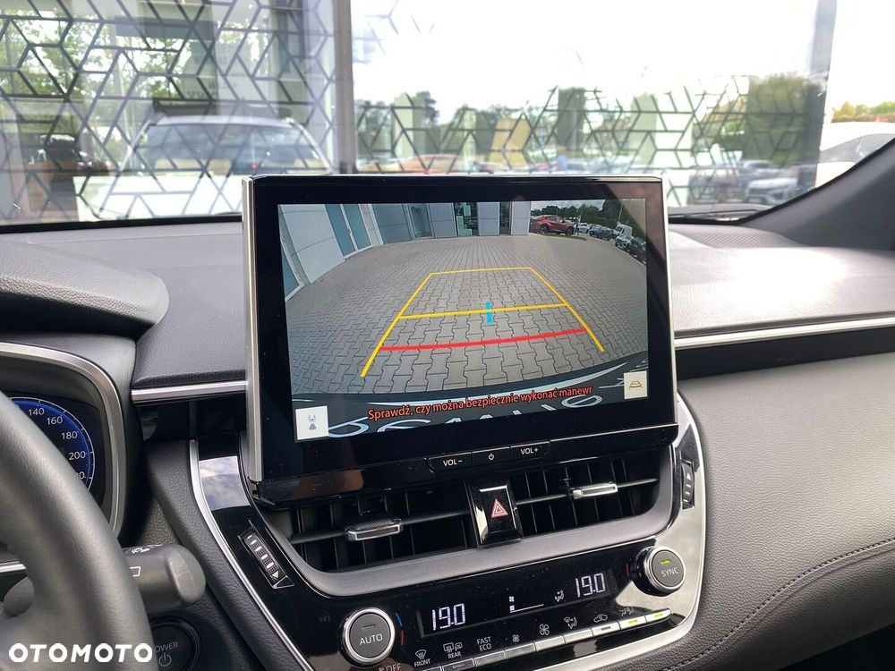 Toyota Corolla Cross 2.0 Hybrid Style - 18