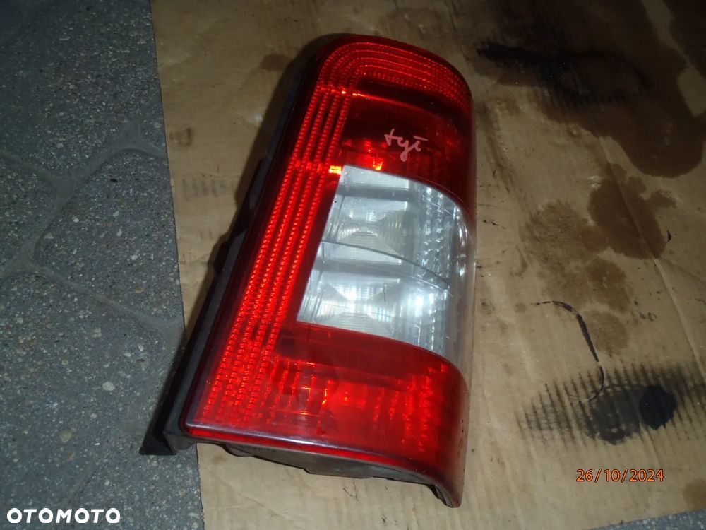 lampa tył tylna ligier xtoo x-too LAMPA TYLNA LIGIER X TOO STARY MODEL JDM ALBIZIA BELLIER OPALE oryginał - 2