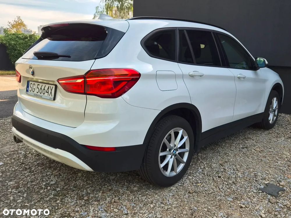 BMW X1 sDrive18i GPF Advantage - 3