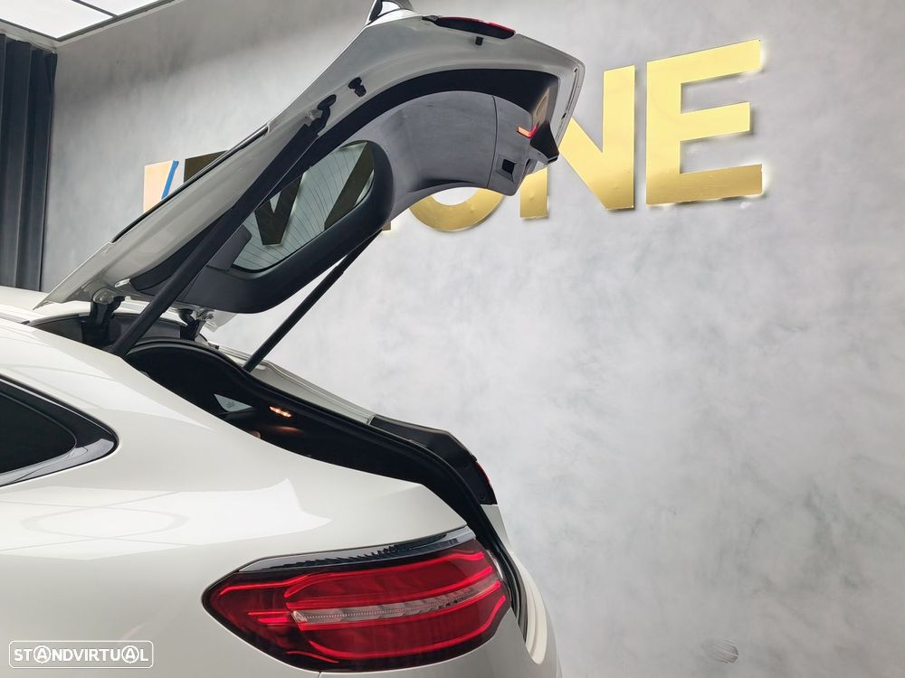 Mercedes-Benz GLC 250 d Coupé AMG Line 4-Matic - 24