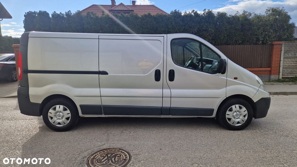 Renault Trafic - 26