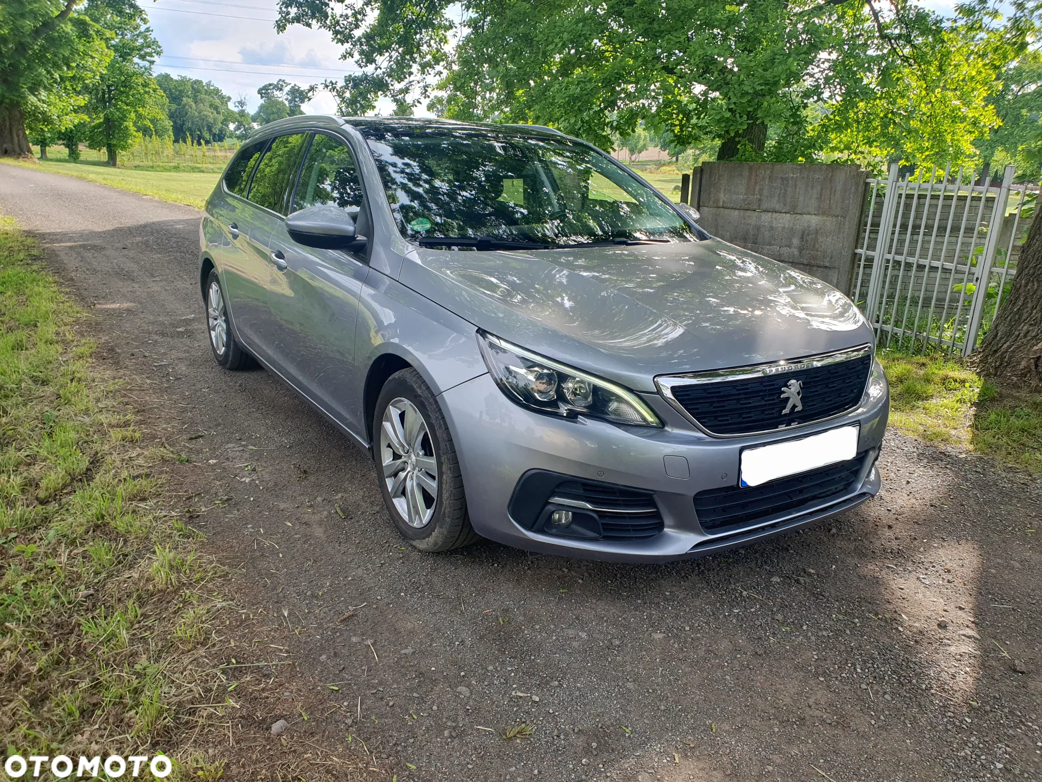 Peugeot 308 1.6 BlueHDi Allure S&S - 2