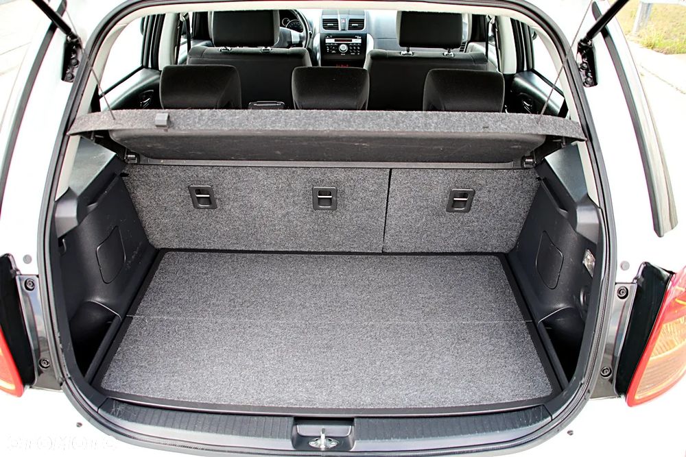 Suzuki SX4 1.6 VVT 4x2 City - 19