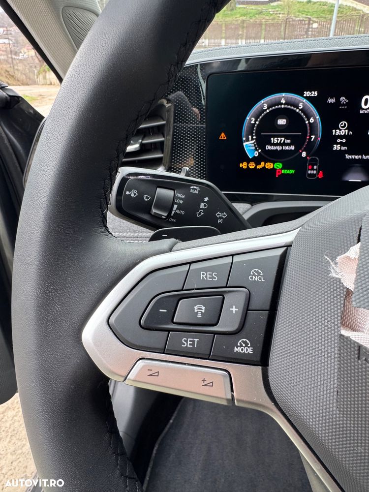 Volkswagen Passat 1.5 eTSI DSG MHEV Business - 16