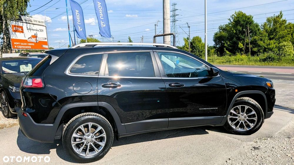 Jeep Cherokee - 12