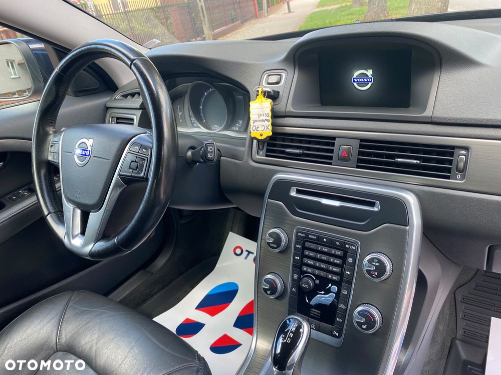 Volvo XC 70 D4 Geartronic Momentum - 10