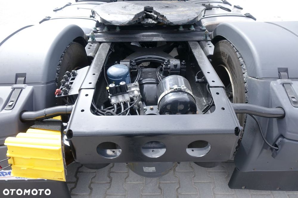 MAN TGX 18.470 4x2 BLS / XLX / STANDARD / EURO 6 / AUTOMAT / RETARDER / KLIMATYZACJA POSTOJOWA / LODÓWKA / 2 ZBIORNIKI - 15