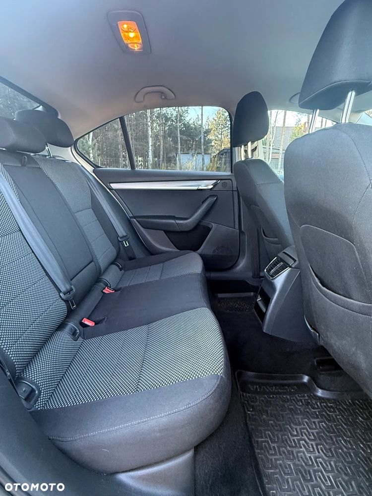 Skoda Octavia 2.0 TDI Ambition - 6