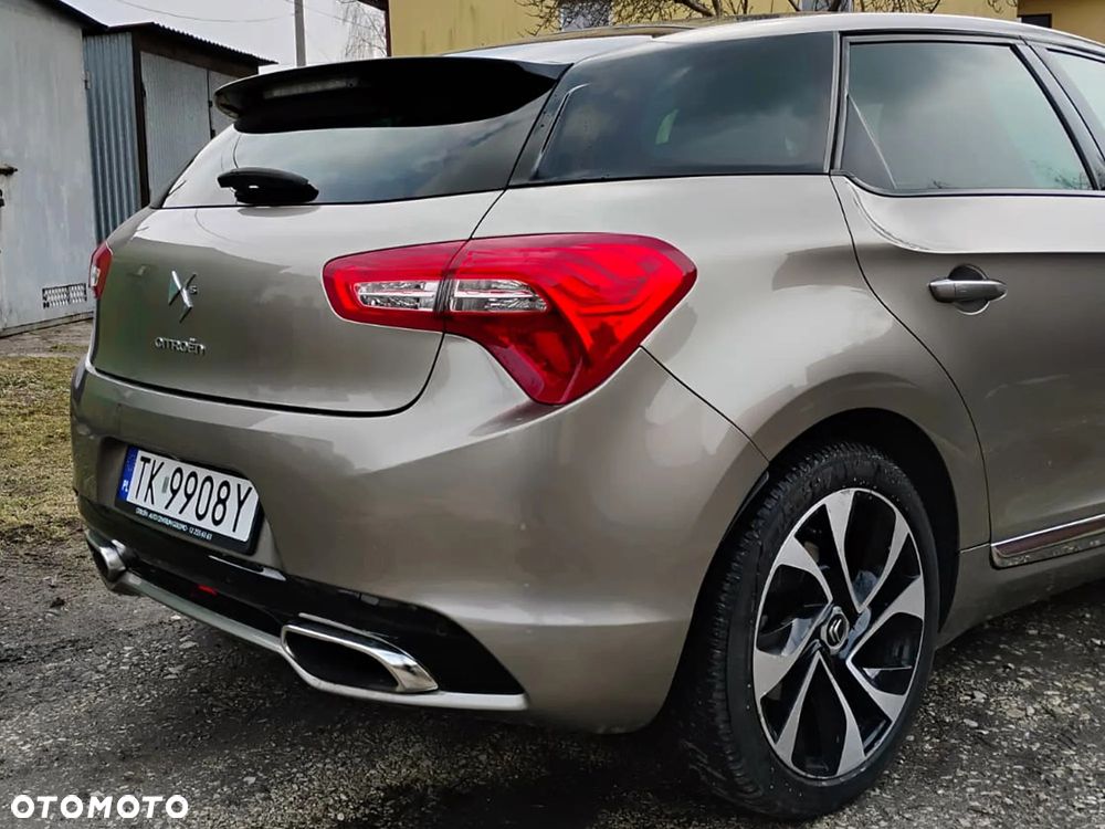 Citroën DS5 1.6 THP SoChic - 3