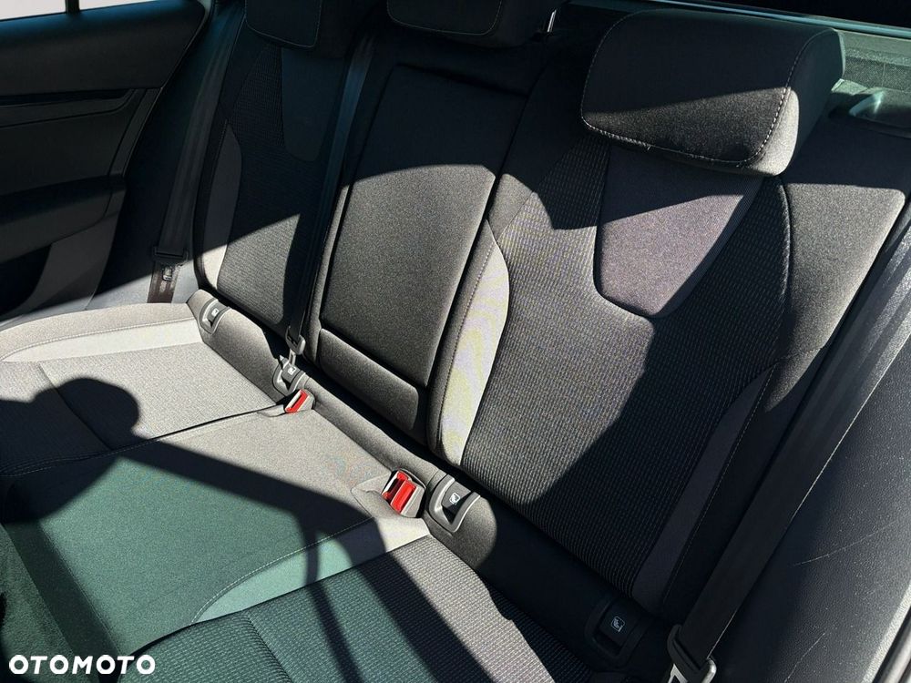 Skoda Octavia 2.0 TDI Ambition DSG - 24
