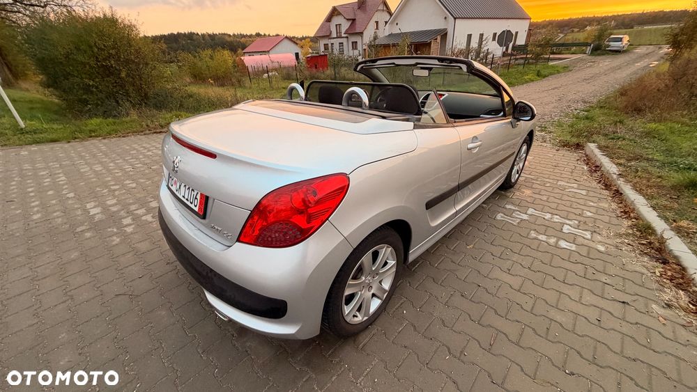 Peugeot 207 CC - 15