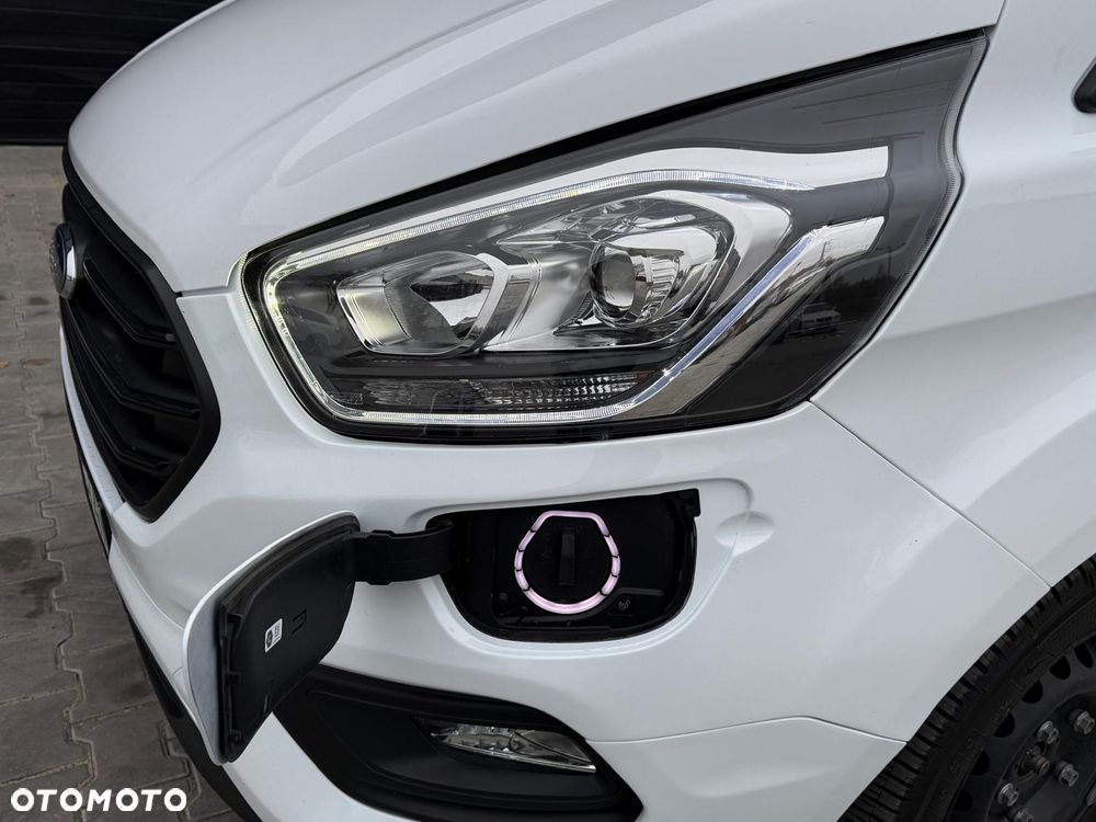 Ford TRANSIT CUSTOM - 4