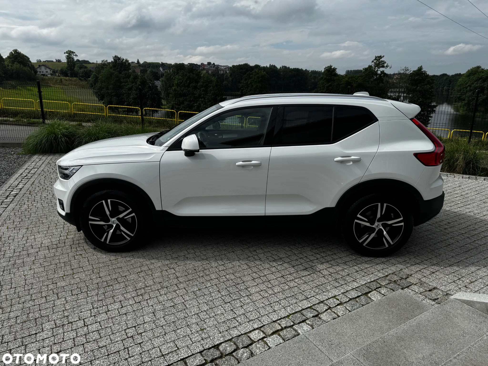 Volvo XC 40 D4 AWD Geartronic - 5