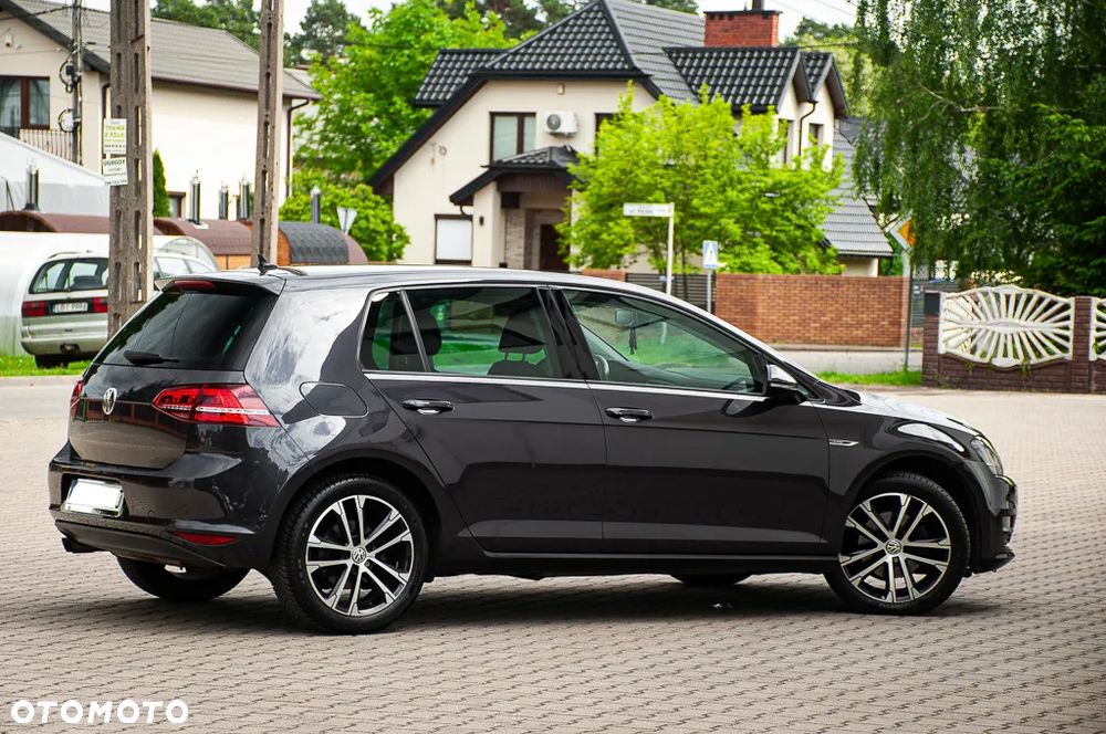 Volkswagen Golf 1.4 TSI BlueMotion Technology DSG Lounge - 20