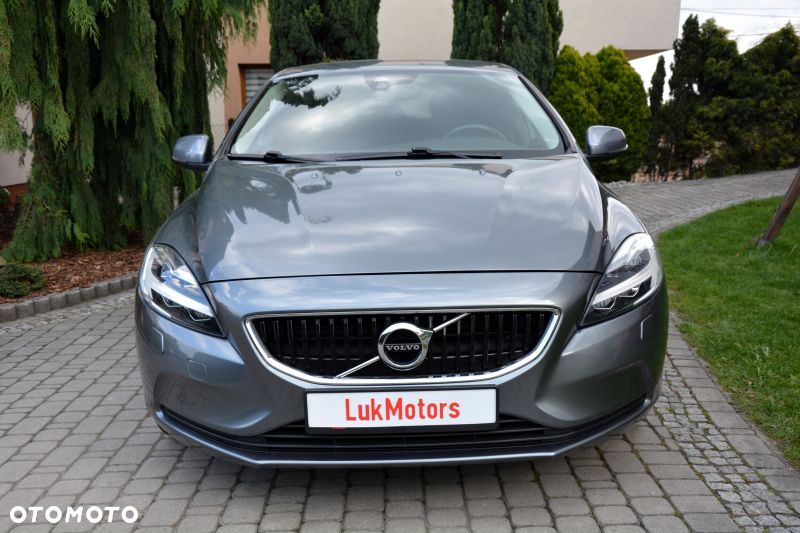 Volvo V40 T2 - 4