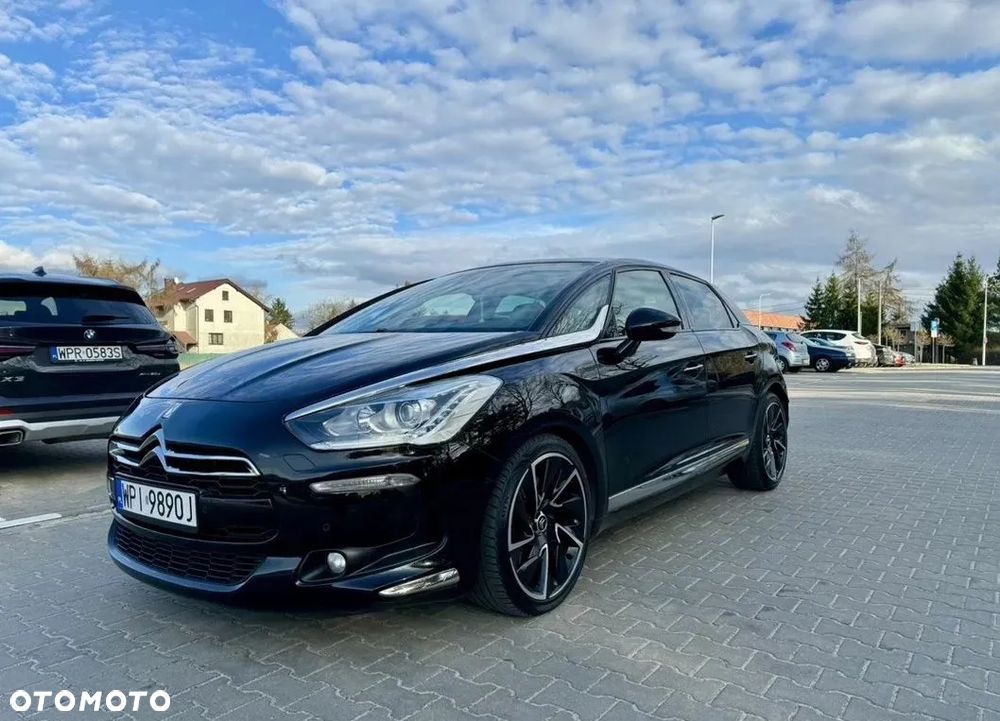 Citroën DS5 2.0 HDi SportChic - 1