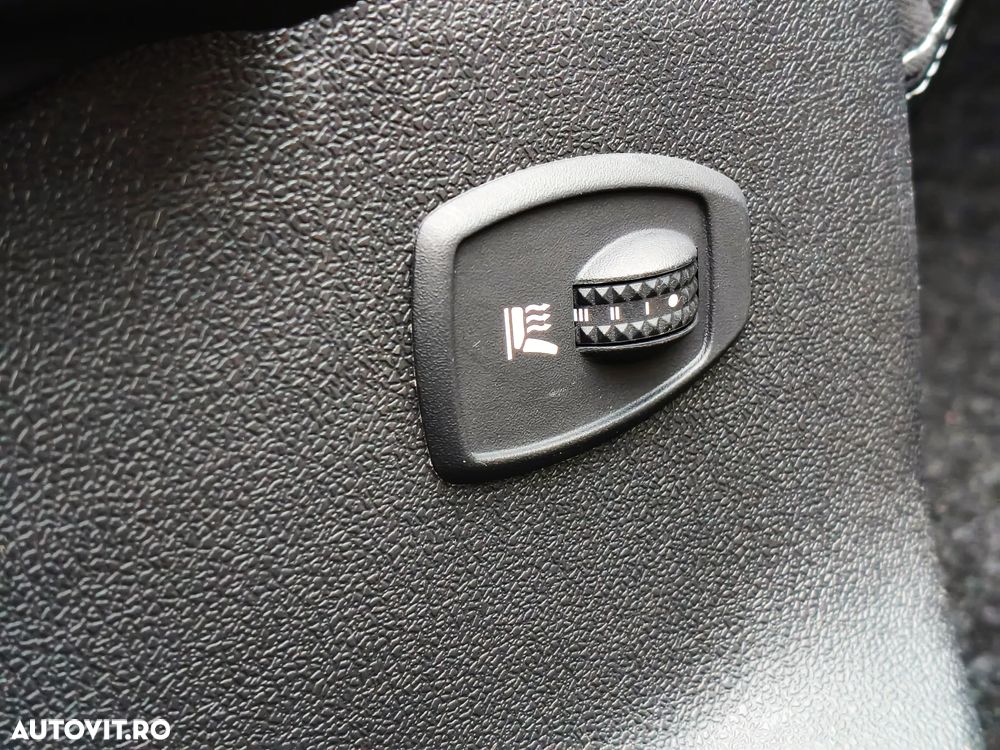 Renault Megane Grandtour ENERGY TCe 115 Start & Stop Bose Edition - 34