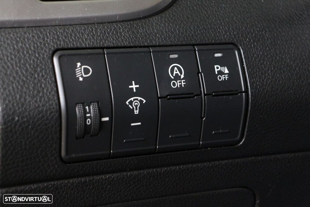 Hyundai i30 1.6 CRDI Blue Comfort - 25