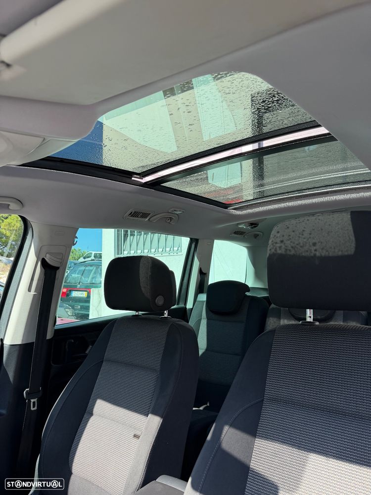 VW Sharan 2.0 TDI Highline - 12