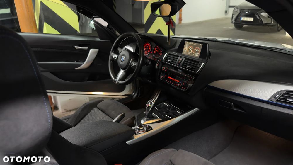 BMW Seria 2 220d M Sport - 10
