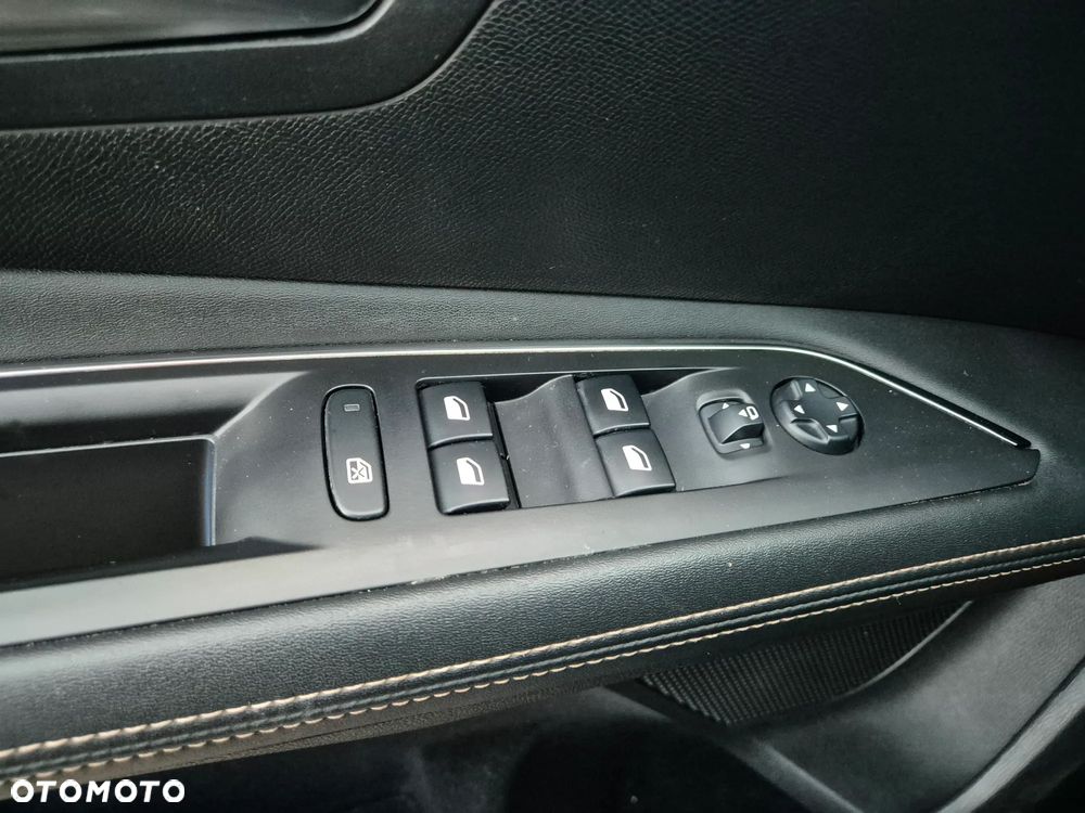 Peugeot 3008 BlueHDi 130 Stop & Start EAT8 Crossway - 27