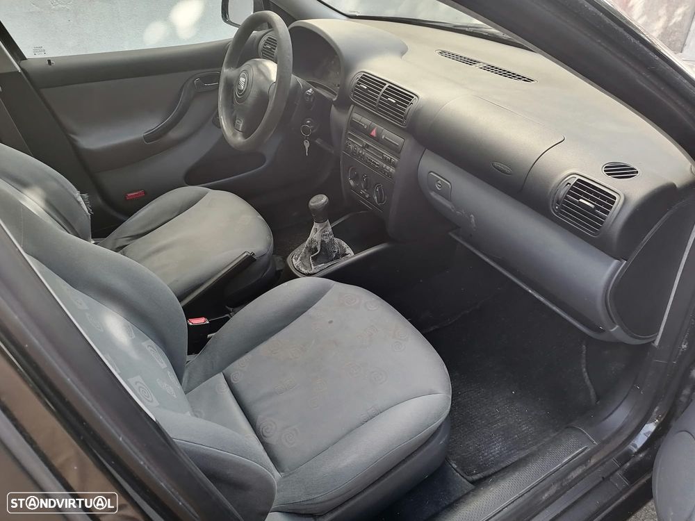 SEAT Leon 1.6 16V Signo - 7