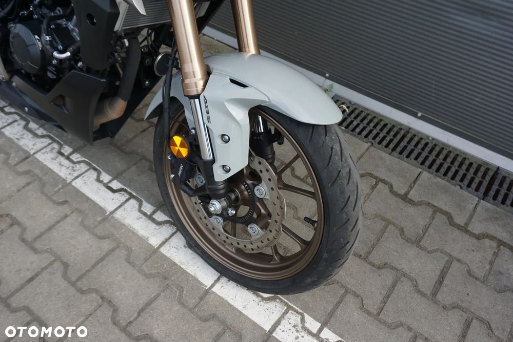 Honda CB - 6