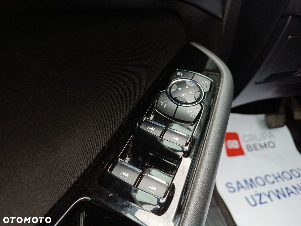 Ford S-Max 2.5 Hybrid Titanium CVT - 31