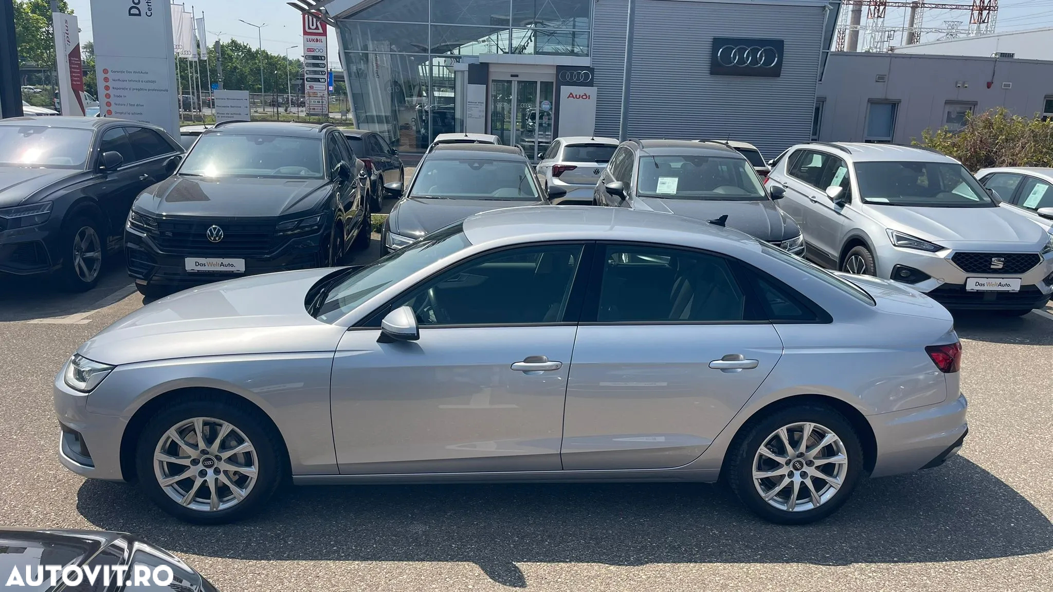 Audi A4 40 TDI quattro S tronic MHEV Advanced - 8