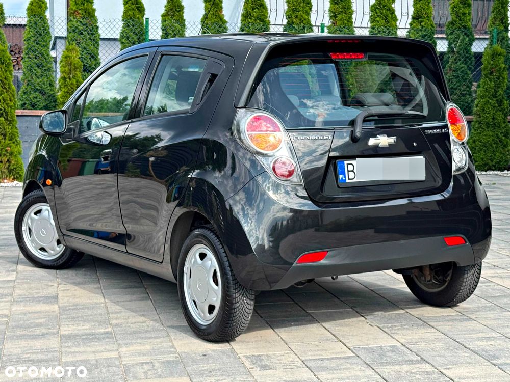 Chevrolet Spark - 4