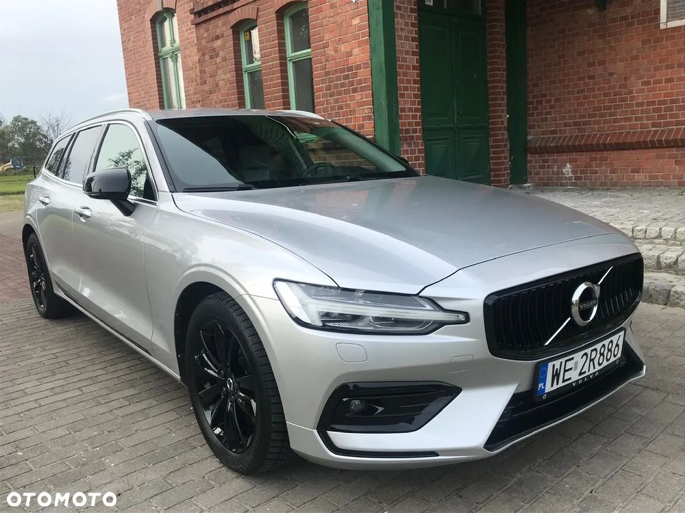 Volvo V60 ver-b4-d-momentum - 1