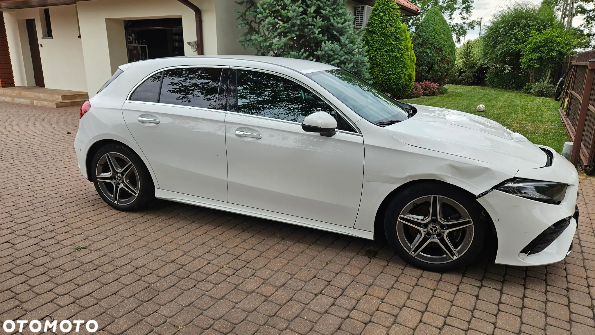 Mercedes-Benz Klasa A 220 4-Matic AMG Line 7G-DCT - 7