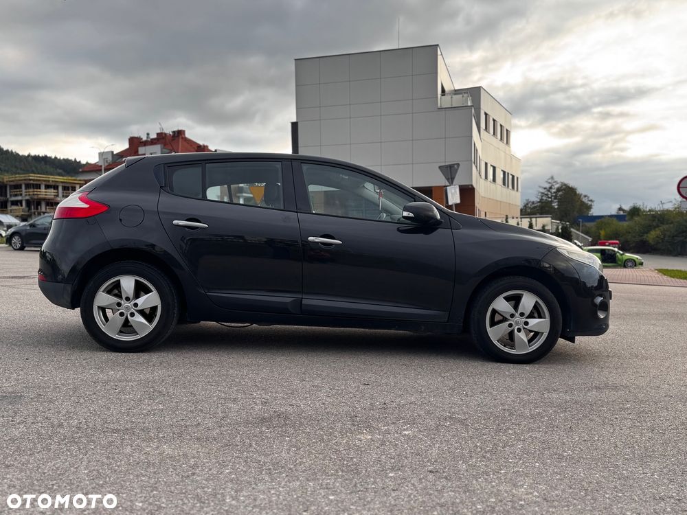 Renault Megane TCe 130 Dynamique - 6