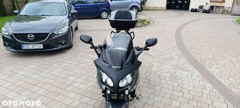 Honda CBF - 7