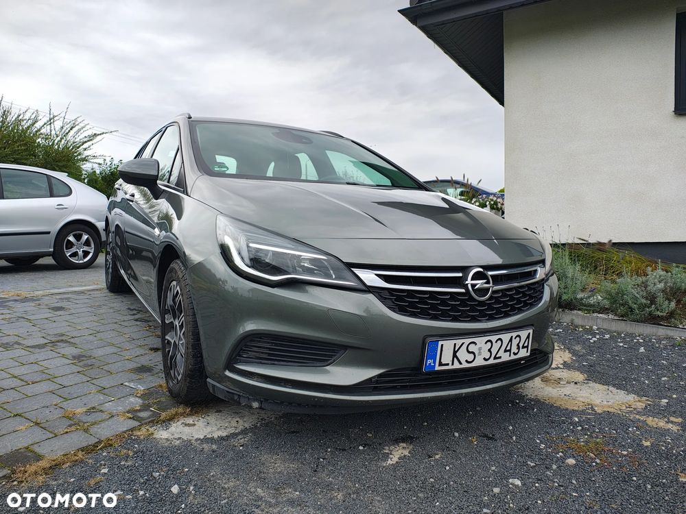 Opel Astra 1.6 CDTI DPF ecoFLEX Start/Stop Exklusiv - 1