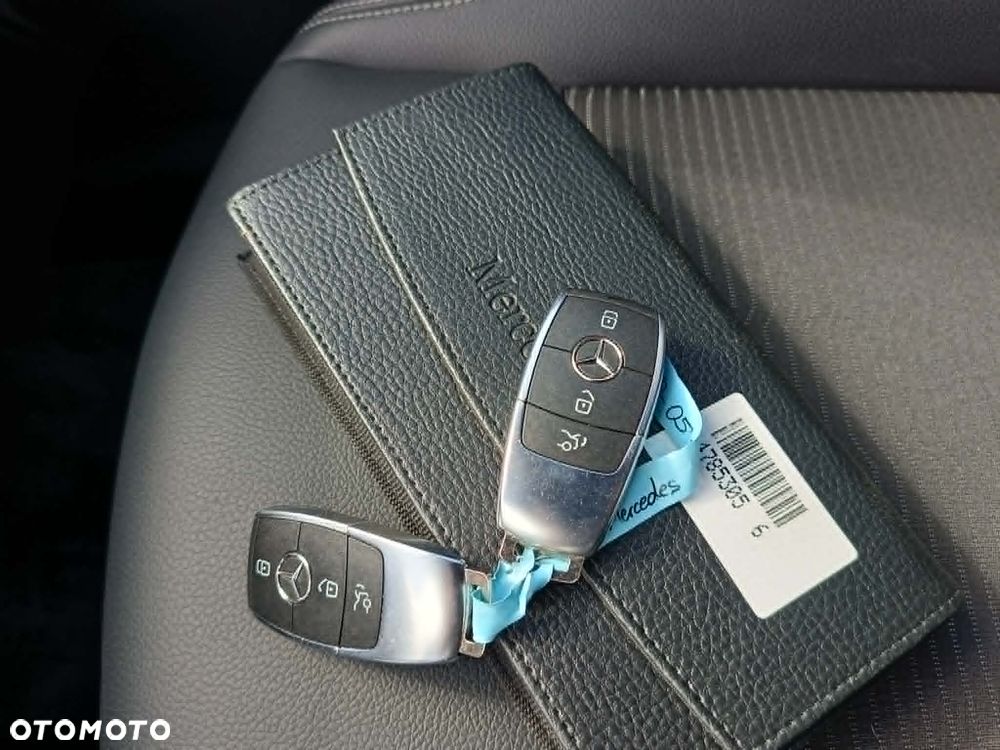 Mercedes-Benz EQA 300 4Matic Edition 1 - 37