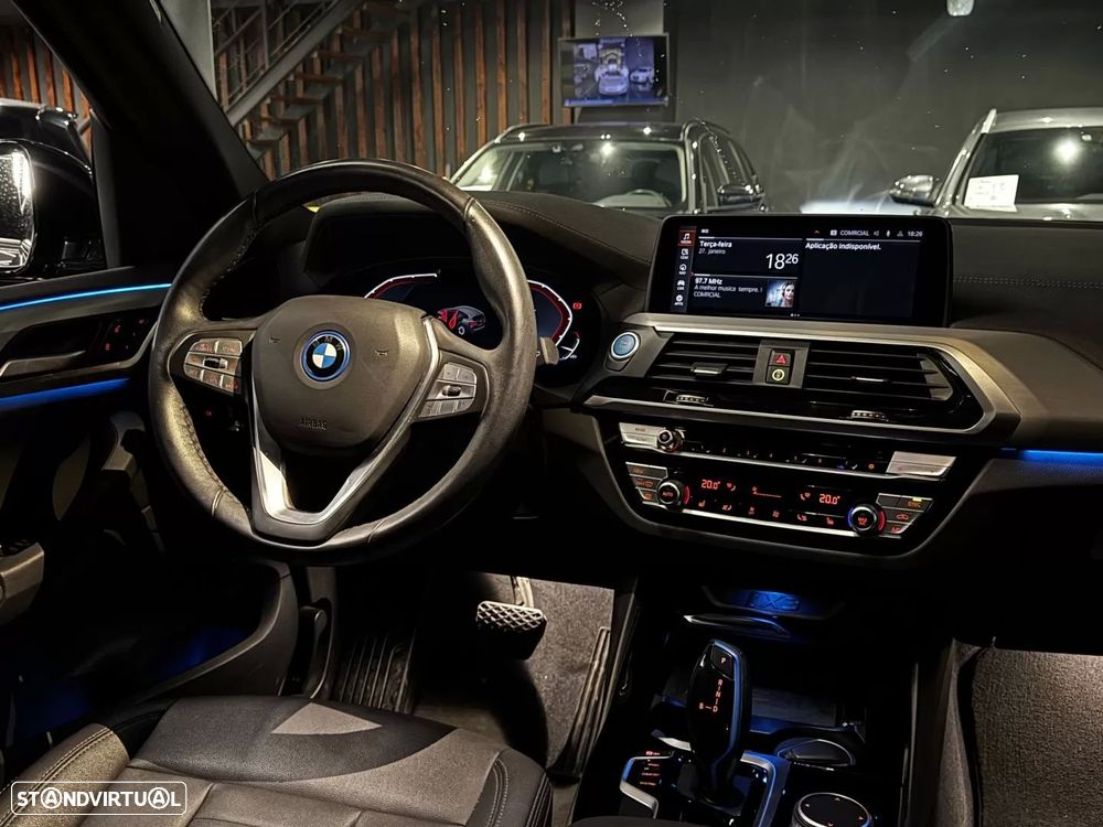 BMW iX3 Inspiring - 19