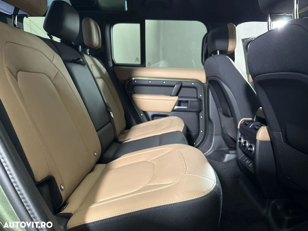 Land Rover Defender - 13