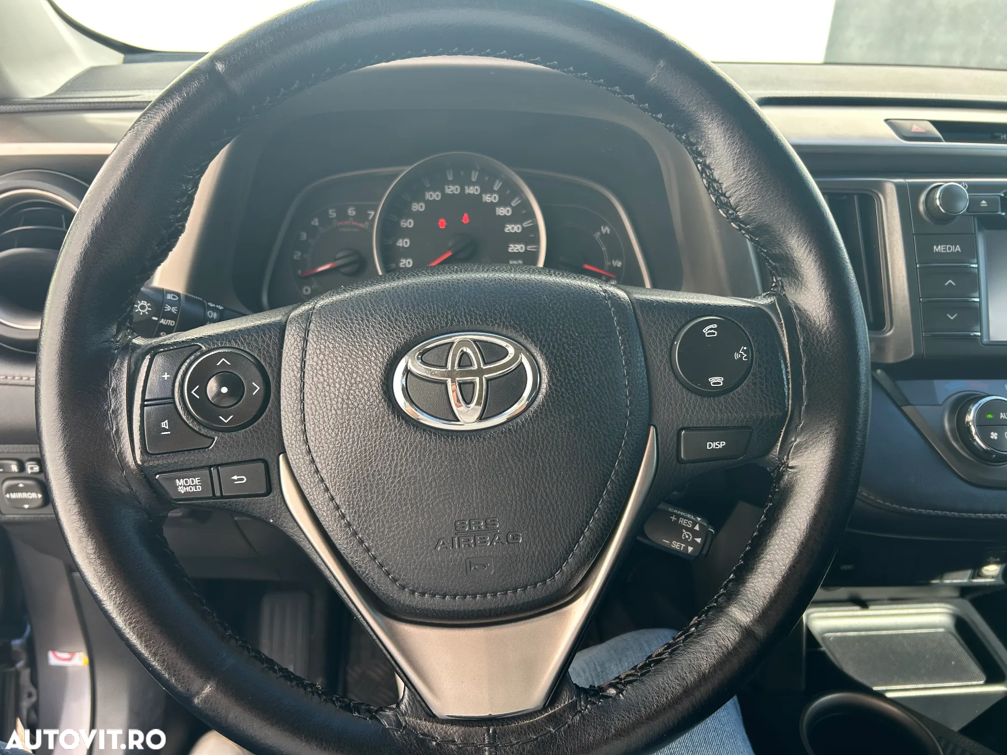 Toyota RAV4 - 12