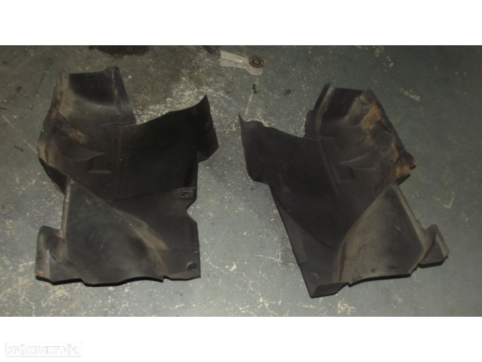 Mercedes w 123 limosine quartelas da mala em bom estado - 1