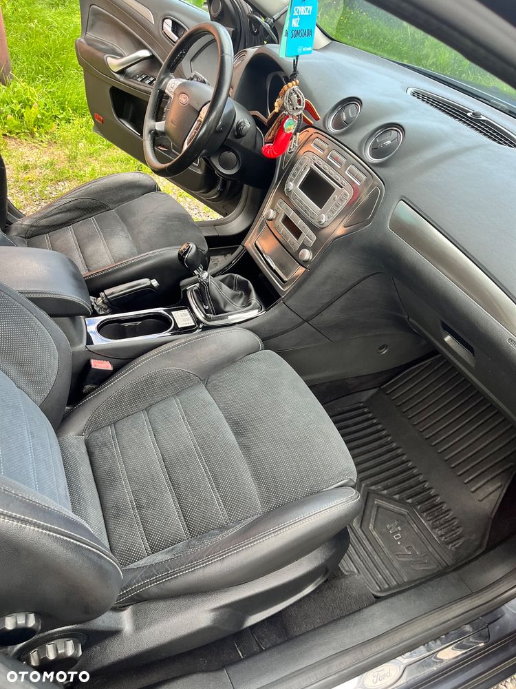 Ford Mondeo 2.0 TDCi Titanium X - 16