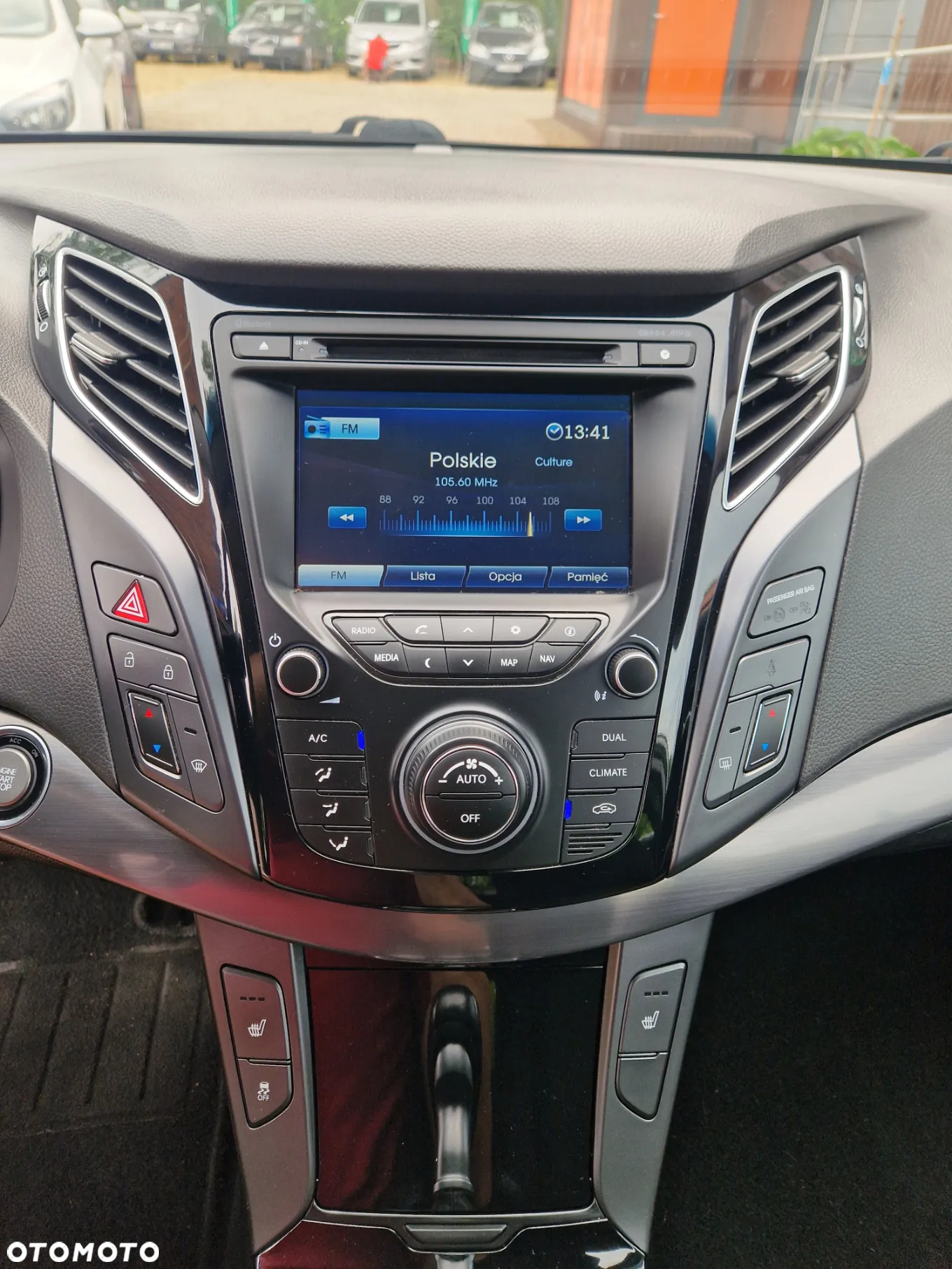 Hyundai i40 Kombi blue 1.6 Family+ - 27