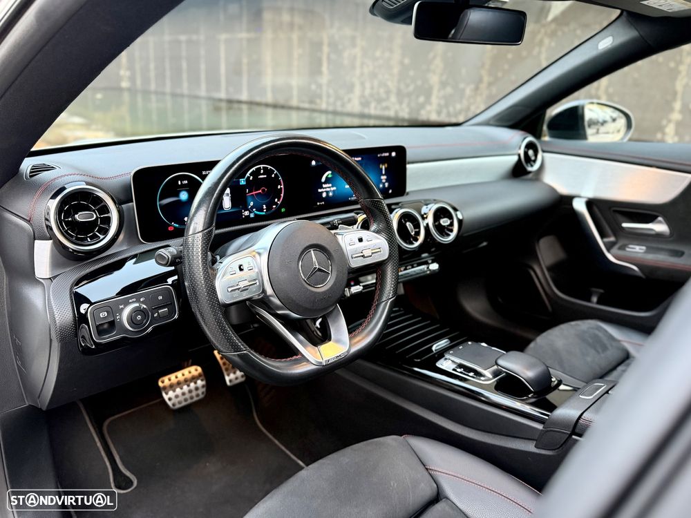 Mercedes-Benz CLA 200 d Shooting Brake AMG Line Aut. - 4