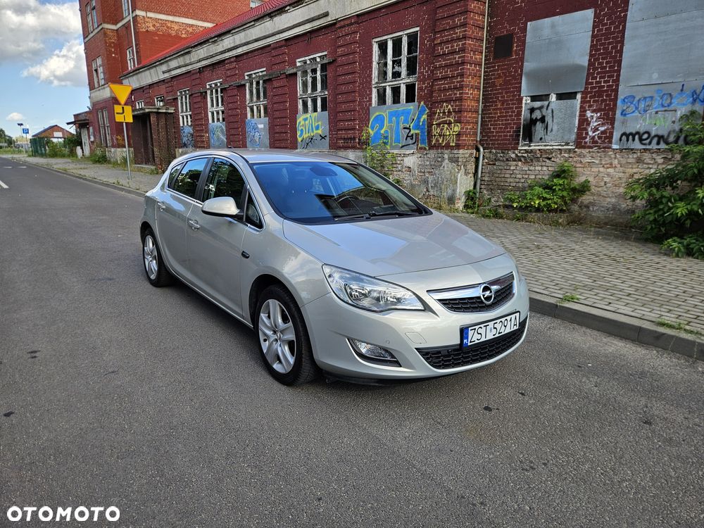 Opel Astra - 1