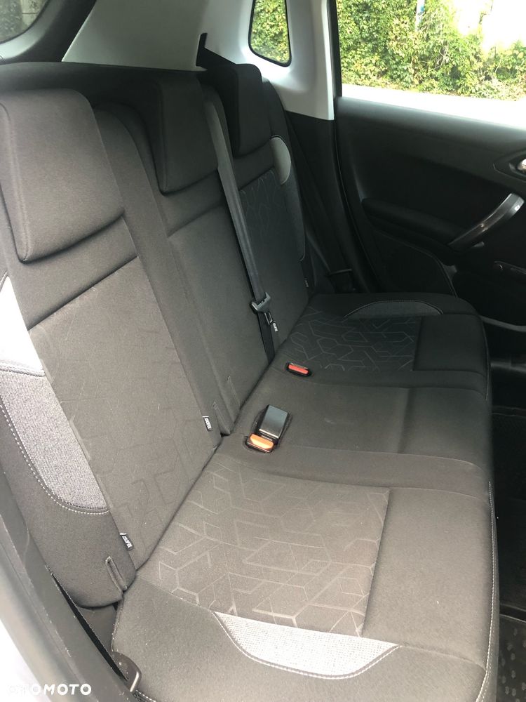 Peugeot 2008 1.2 Pure Tech Active S&S - 22