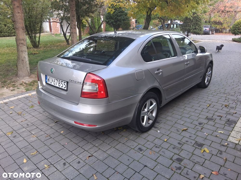 Skoda Octavia 2009 photo 4
